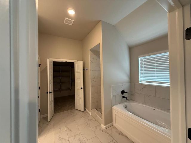 9212 SW 44th Terrace, Oklahoma City, OK 73179