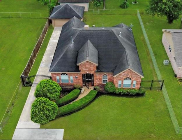 2710 Woodgate Street, Houston, TX 77039