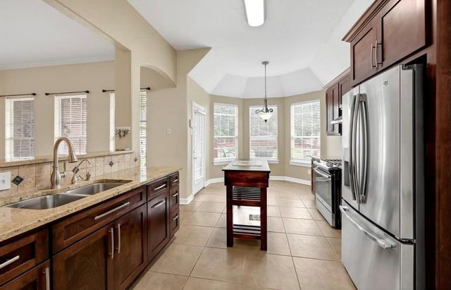 2710 Woodgate Street, Houston, TX 77039