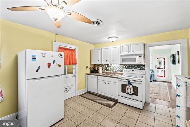31 VIRGINIA AVE, Colonial Beach, VA 22443
