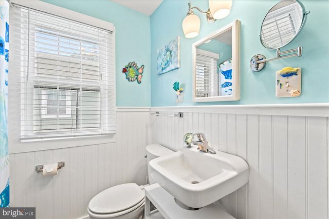 31 VIRGINIA AVE, Colonial Beach, VA 22443