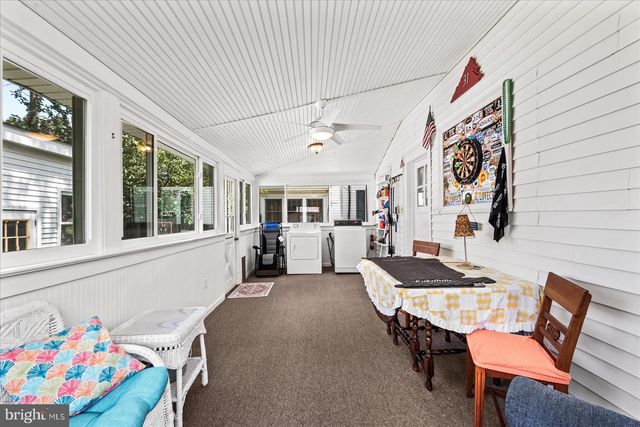 31 VIRGINIA AVE, Colonial Beach, VA 22443