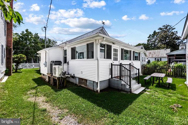 31 VIRGINIA AVE, Colonial Beach, VA 22443