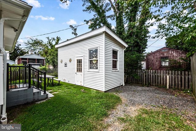 31 VIRGINIA AVE, Colonial Beach, VA 22443