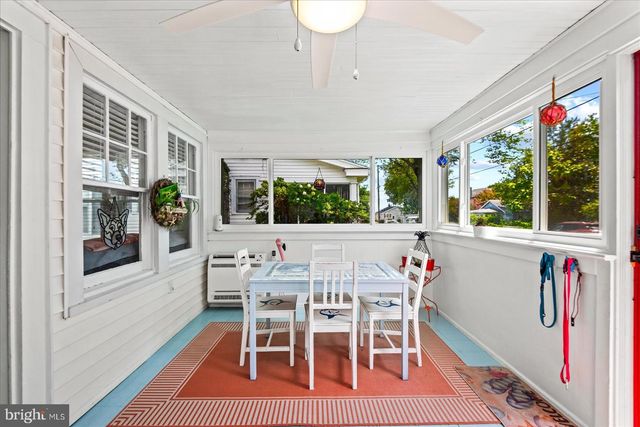 31 VIRGINIA AVE, Colonial Beach, VA 22443
