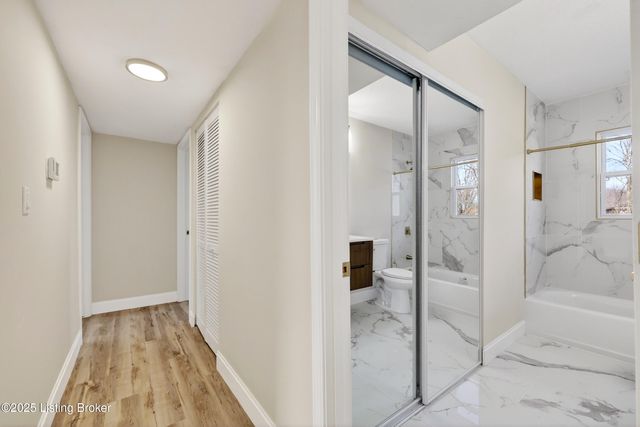 1217 Afterglow Ct, Louisville, KY 40214