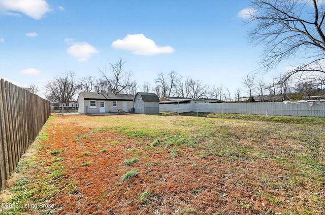 1217 Afterglow Ct, Louisville, KY 40214