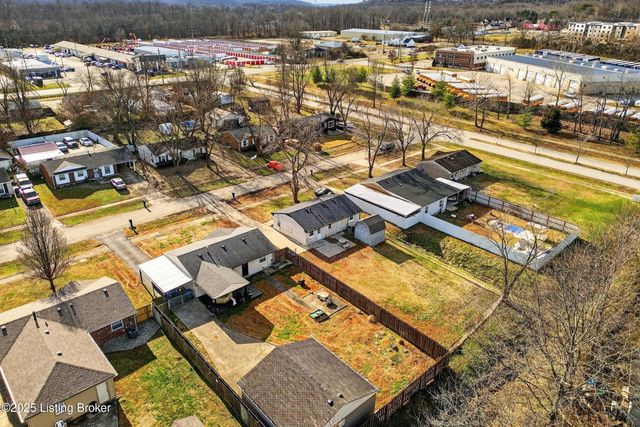 1217 Afterglow Ct, Louisville, KY 40214