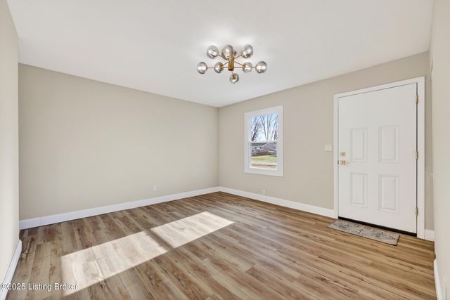 1217 Afterglow Ct, Louisville, KY 40214