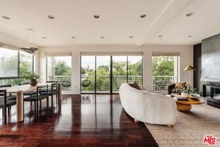 812 N Croft Avenue 301, West Hollywood, CA 90069