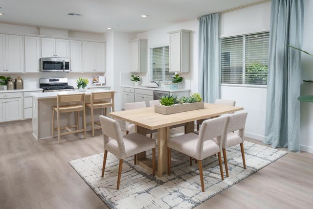 7256 Covell Beach Ln, Stockton, CA 95219
