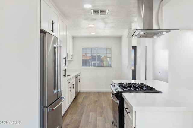 3343 N 6TH Avenue, Phoenix, AZ 85013