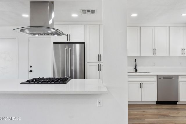 3343 N 6TH Avenue, Phoenix, AZ 85013