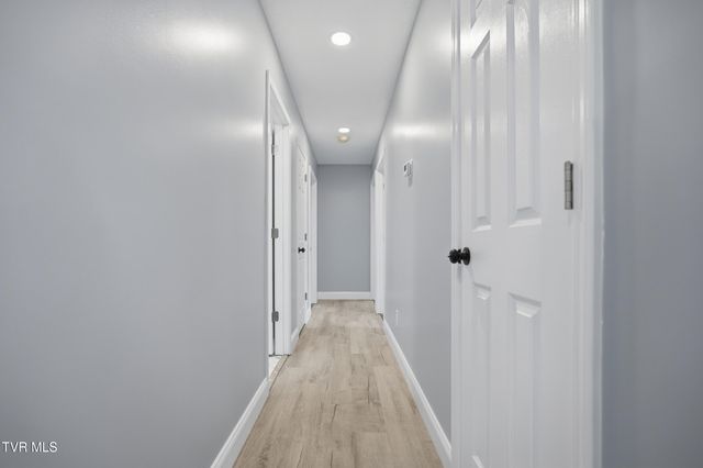 3740 Thorngrove Drive, Kingsport, TN 37660