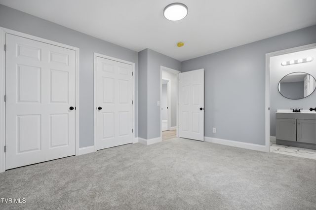 3740 Thorngrove Drive, Kingsport, TN 37660