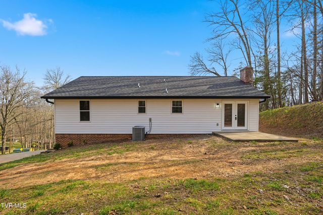 3740 Thorngrove Drive, Kingsport, TN 37660
