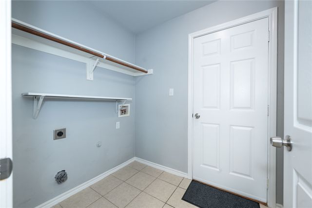 329 Valley Drive, Aubrey, TX 76227