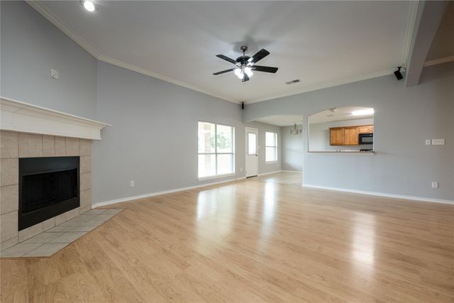 329 Valley Drive, Aubrey, TX 76227