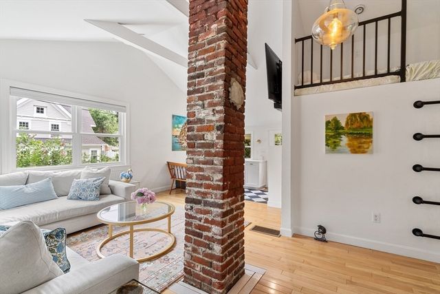 15 Woodland Road, Wayland, MA 01778