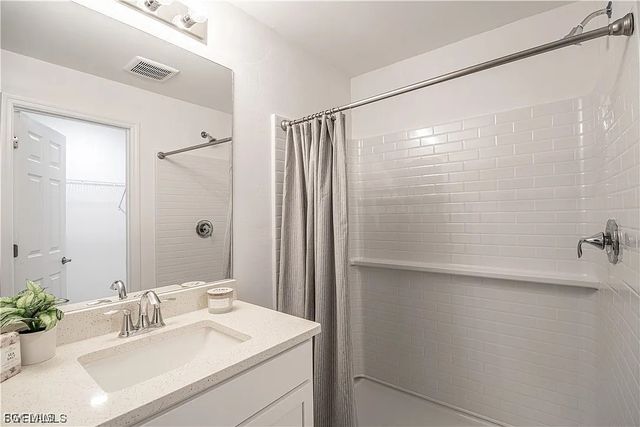 2538 NW 25th PL, Cape Coral, FL 33993