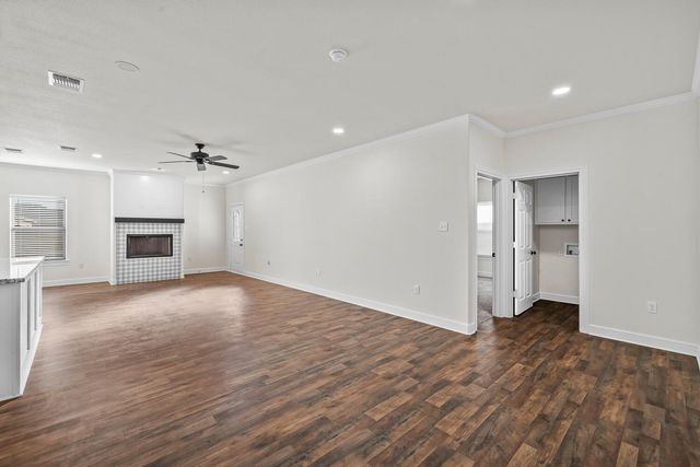 6921 17th Street, Lubbock, TX 79416