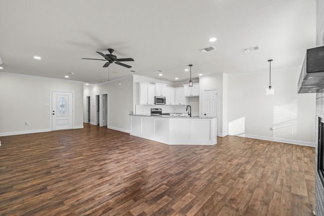 6921 17th Street, Lubbock, TX 79416