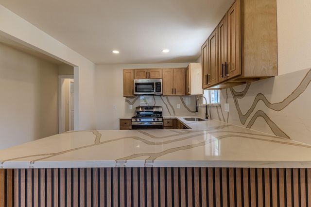 1907 Bunzel Street, Houston, TX 77088