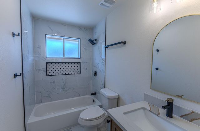 1907 Bunzel Street, Houston, TX 77088