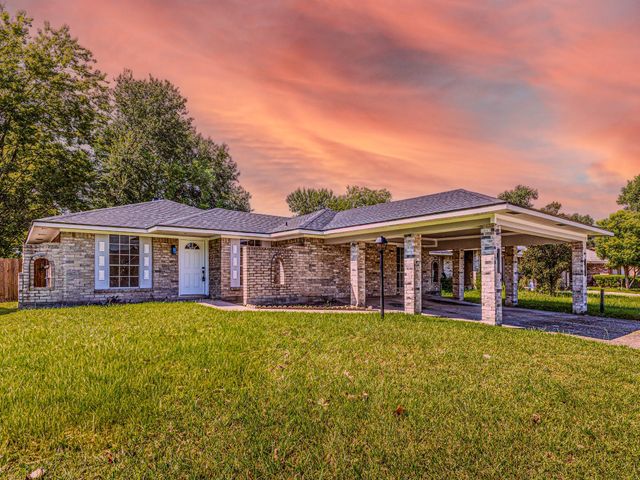 1907 Bunzel Street, Houston, TX 77088