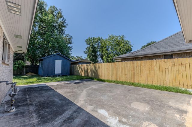 1907 Bunzel Street, Houston, TX 77088