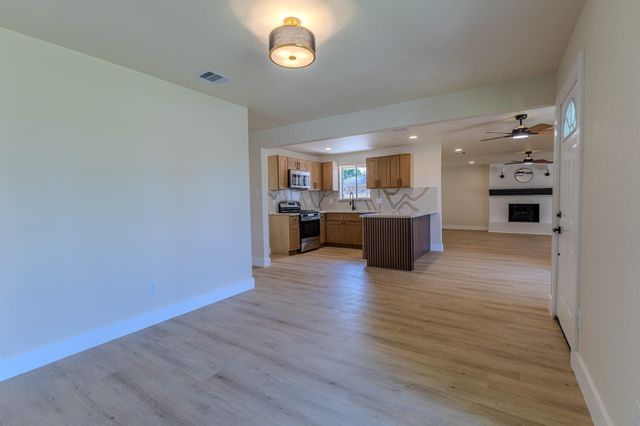 1907 Bunzel Street, Houston, TX 77088