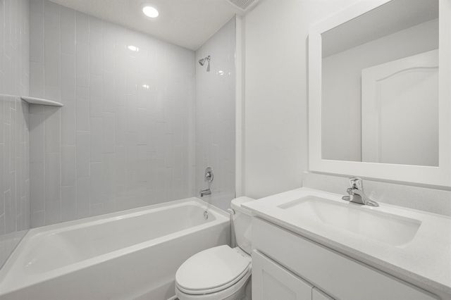 1013 SW Fisherman Avenue, Port St. Lucie, FL 34953