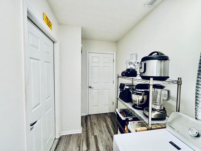 4625 Wenham Park, 11, Columbus, OH 43230