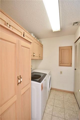 17800 E Bolger Road 101, Independence, MO 64055