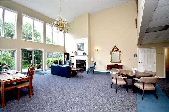 17800 E Bolger Road 101, Independence, MO 64055