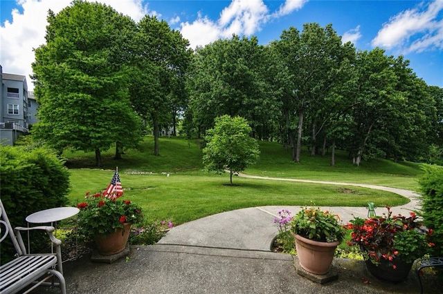 17800 E Bolger Road 101, Independence, MO 64055