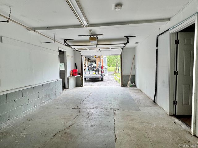 42 Merriewold Lane N, Monroe, NY 10950