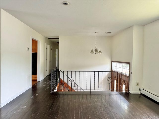 42 Merriewold Lane N, Monroe, NY 10950