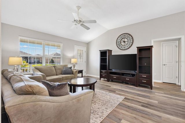 1174 WESTMORELAND LOOP, The Villages, FL 32162