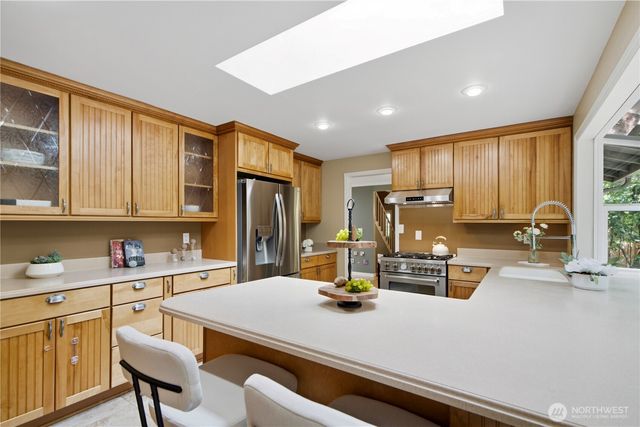 16119 SE 31st St, Bellevue, WA 98008