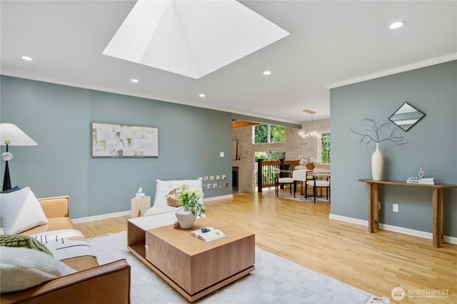 16119 SE 31st St, Bellevue, WA 98008
