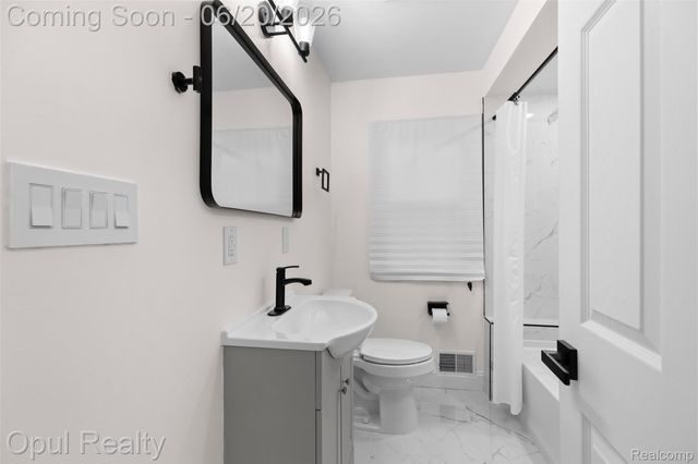 11441 Brookfield Street, Livonia, MI 48150