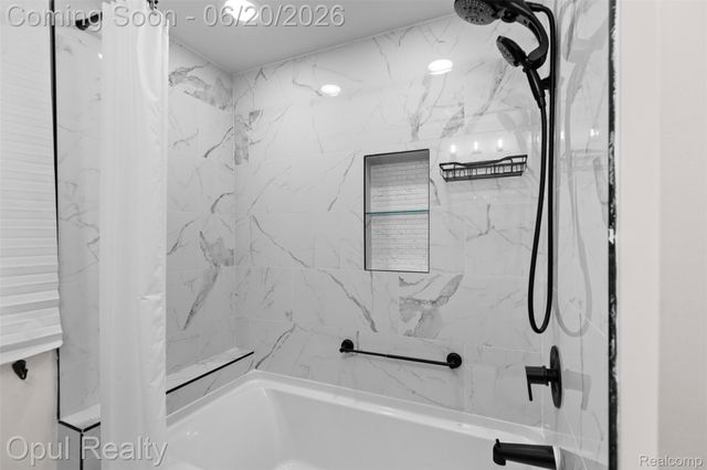 11441 Brookfield Street, Livonia, MI 48150
