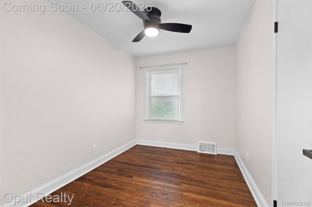 11441 Brookfield Street, Livonia, MI 48150