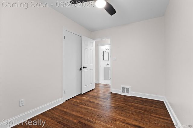 11441 Brookfield Street, Livonia, MI 48150