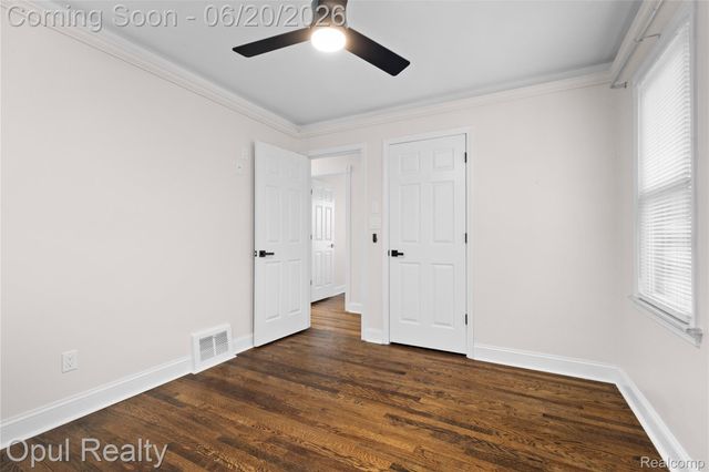 11441 Brookfield Street, Livonia, MI 48150