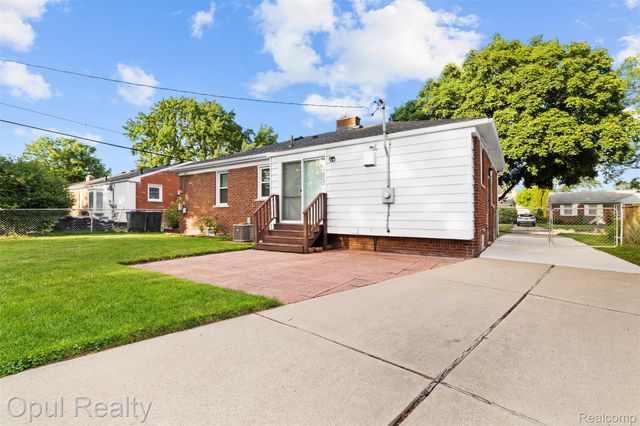11441 Brookfield Street, Livonia, MI 48150
