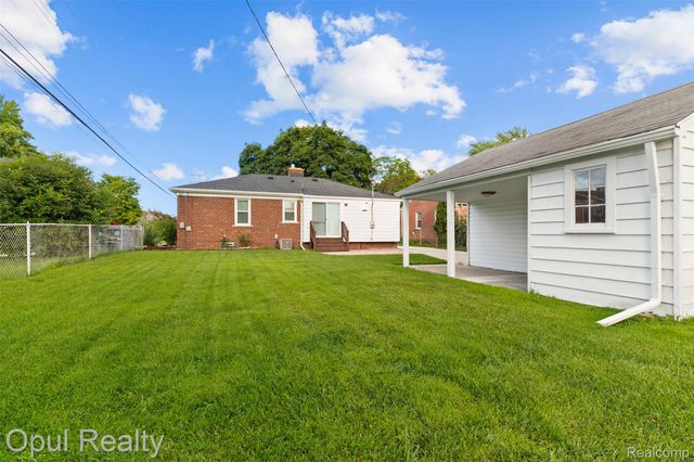 11441 Brookfield Street, Livonia, MI 48150