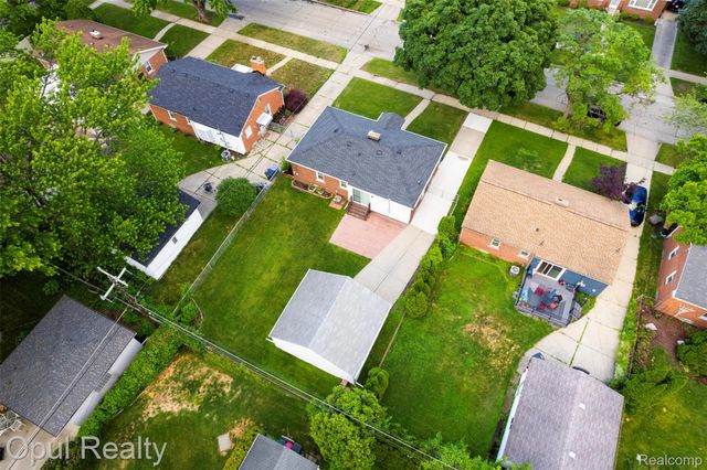 11441 Brookfield Street, Livonia, MI 48150