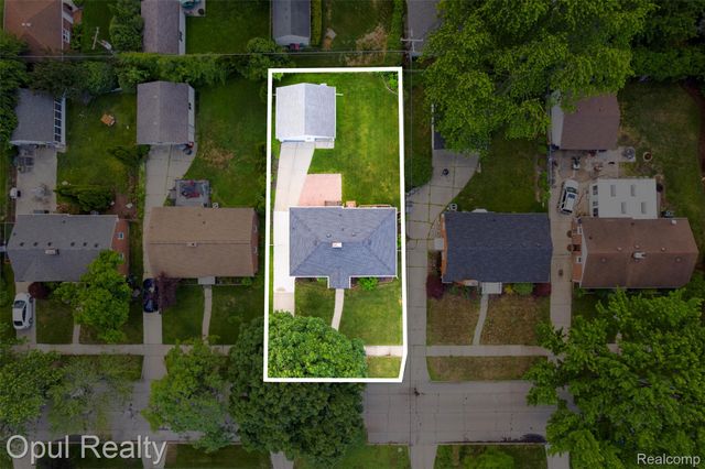 11441 Brookfield Street, Livonia, MI 48150
